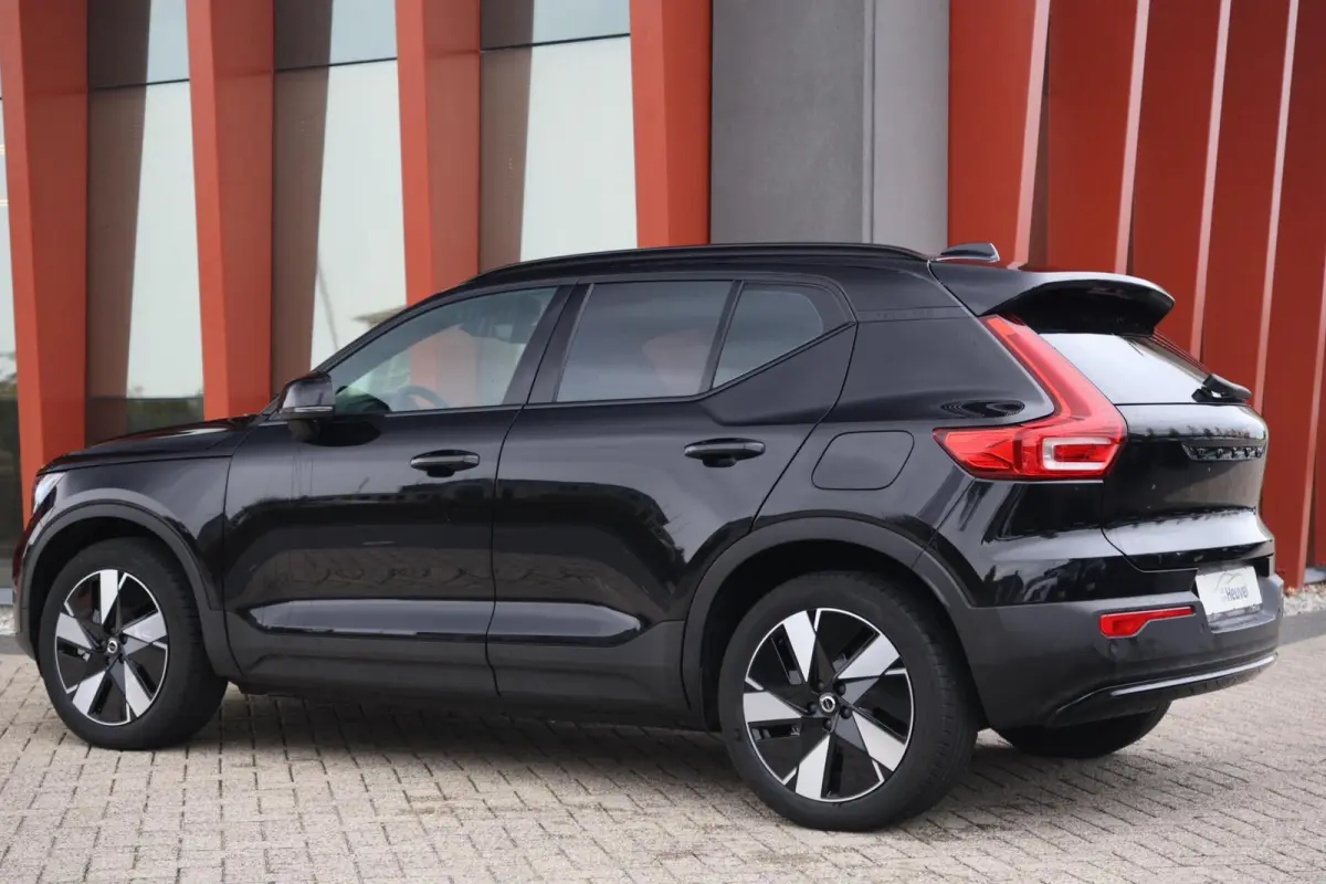 Core 70 kWh | Parkeercamera | SoH 95% | Apple carplay | L.M. Velgen | Keyless