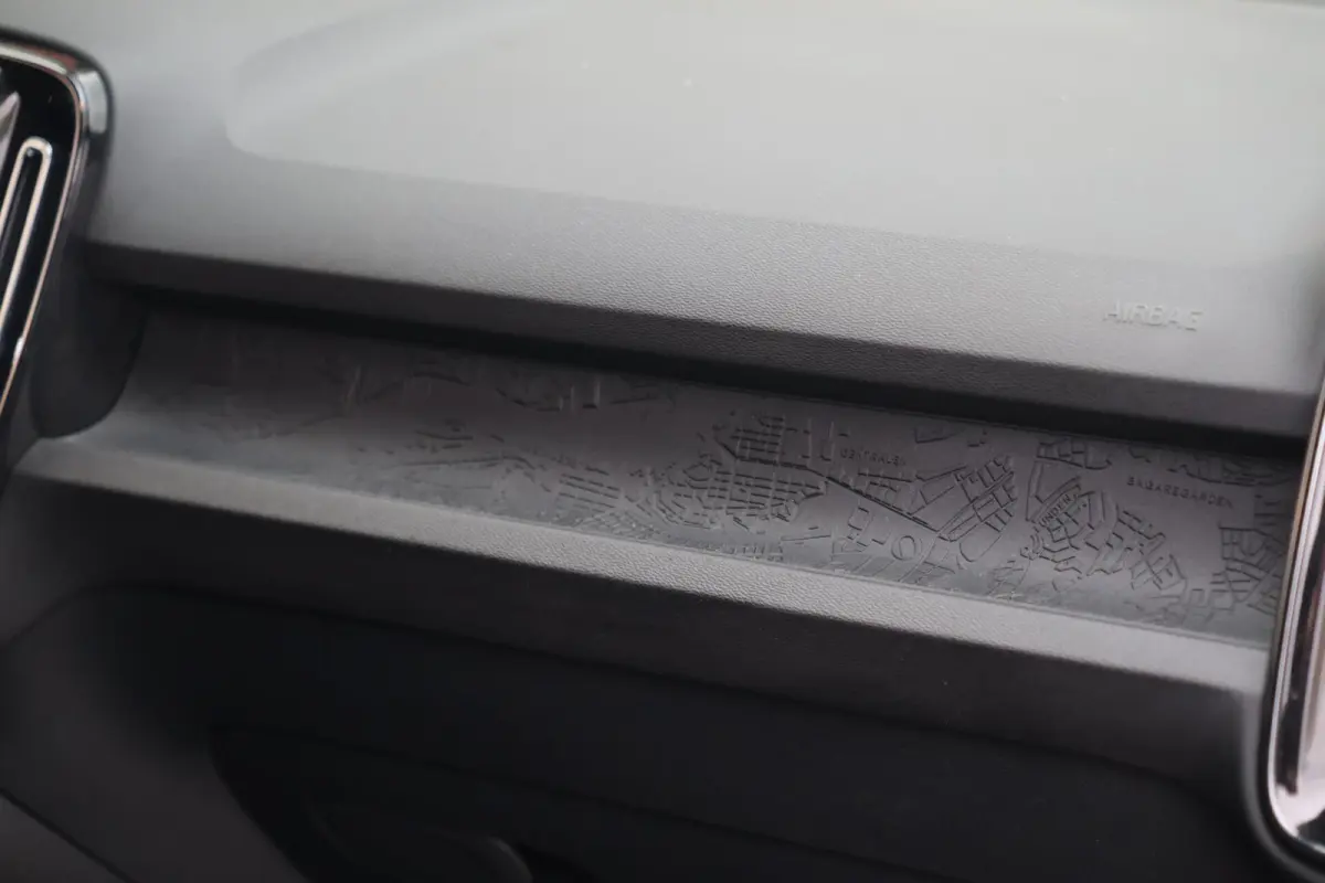 Core 70 kWh | Parkeercamera | SoH 95% | Apple carplay | L.M. Velgen | Keyless