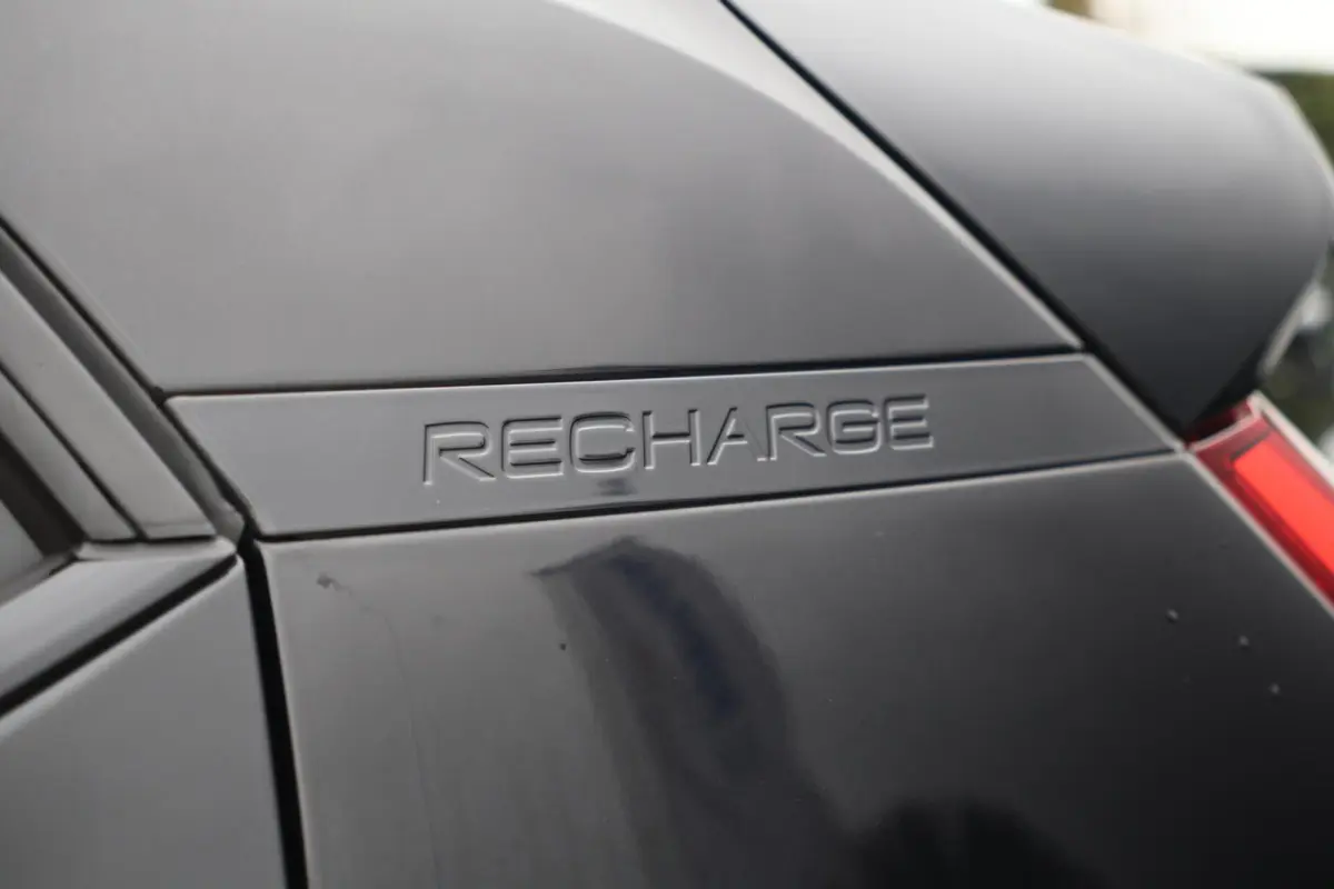 Core 70 kWh | Parkeercamera | SoH 95% | Apple carplay | L.M. Velgen | Keyless