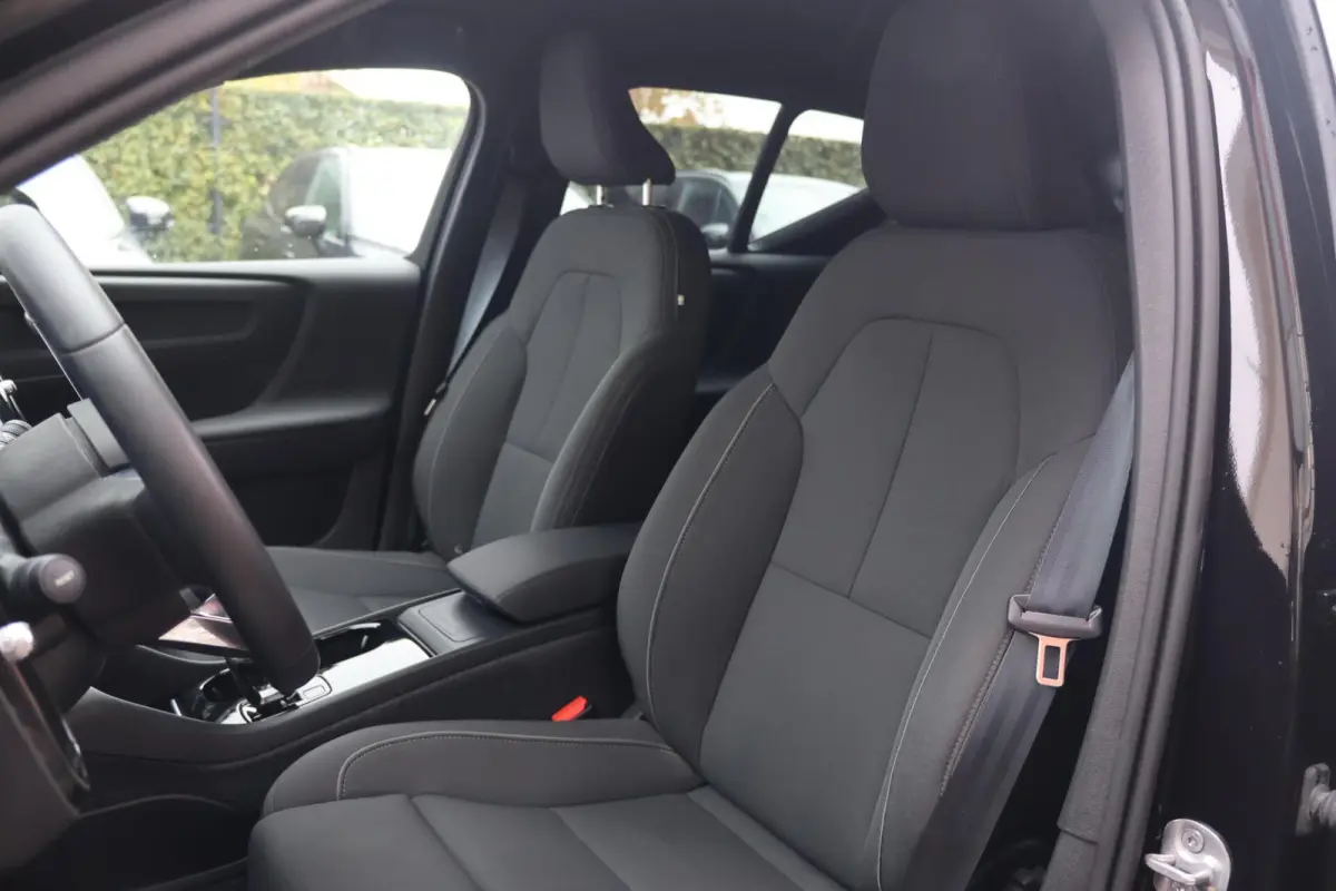 Core 70 kWh | Parkeercamera | SoH 95% | Apple carplay | L.M. Velgen | Keyless