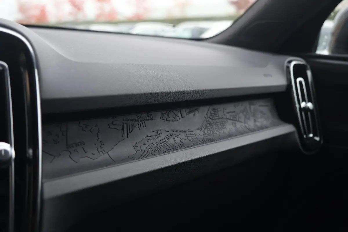 Core 70 kWh | Parkeercamera | SoH 95% | Apple carplay | L.M. Velgen | Keyless