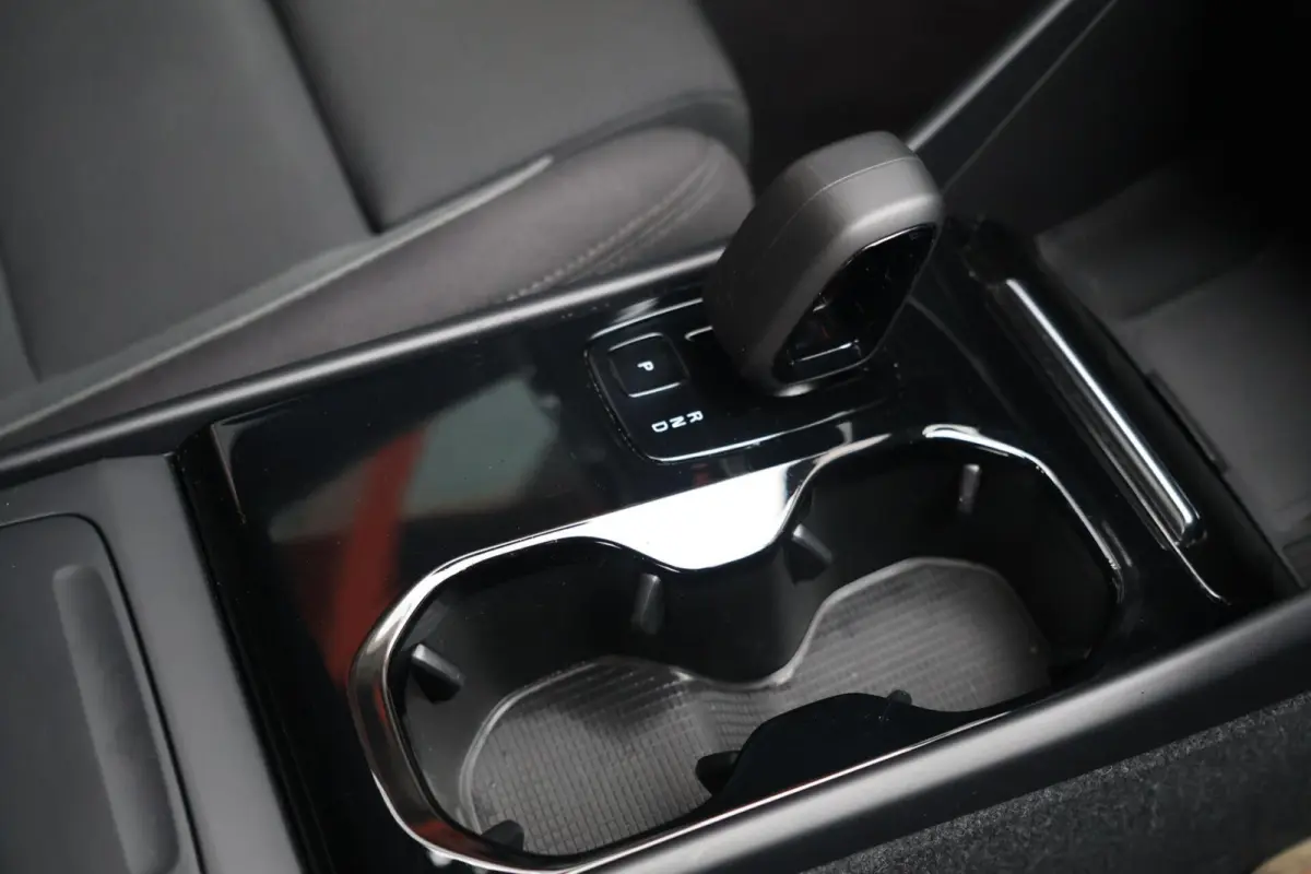 Core 70 kWh | Parkeercamera | SoH 95% | Apple carplay | L.M. Velgen | Keyless