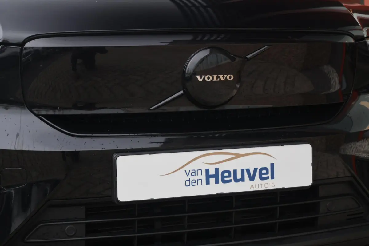 Core 70 kWh | Parkeercamera | SoH 95% | Apple carplay | L.M. Velgen | Keyless
