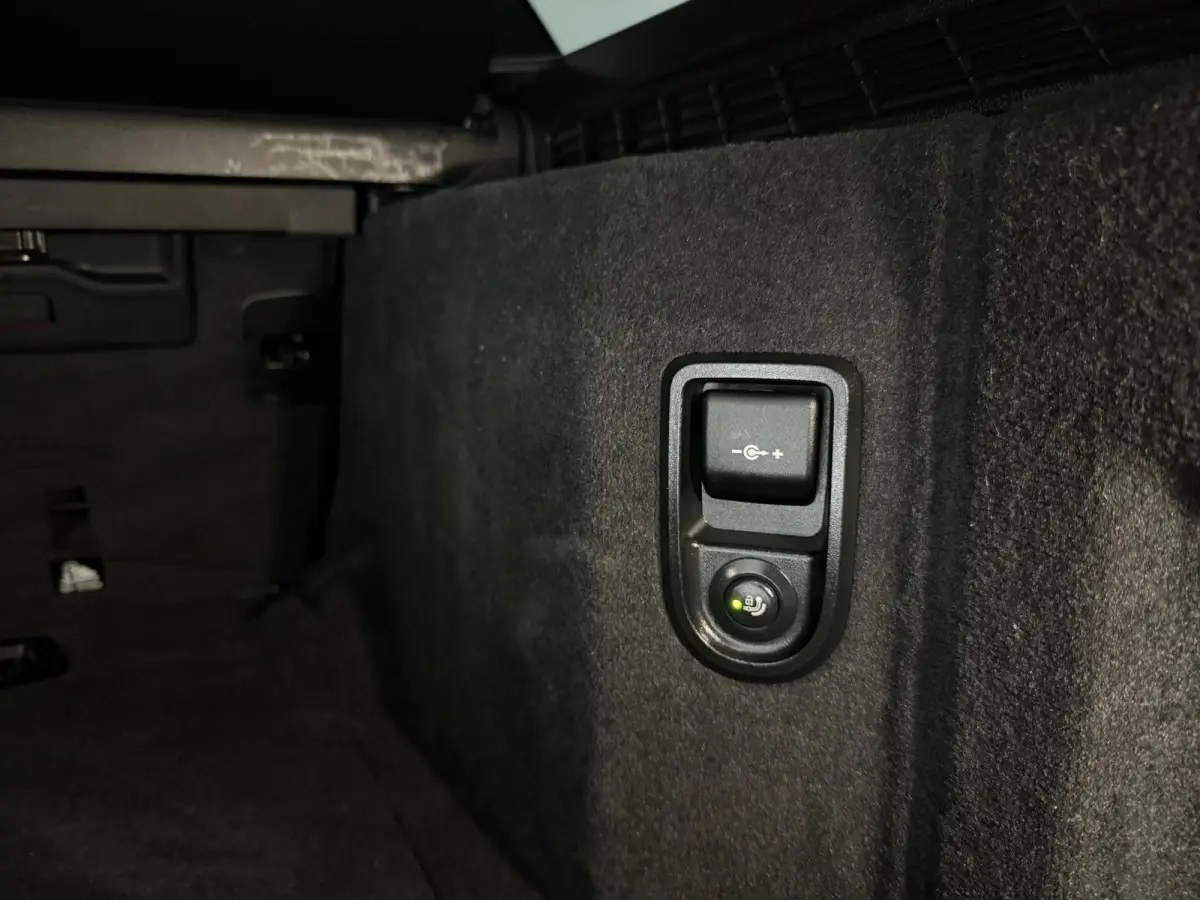 530e Business Edition Plus M-Sport | Pano | Sfeer | Camera | Virtual | H/K | HuD | Memory | Trekhaak | Carplay