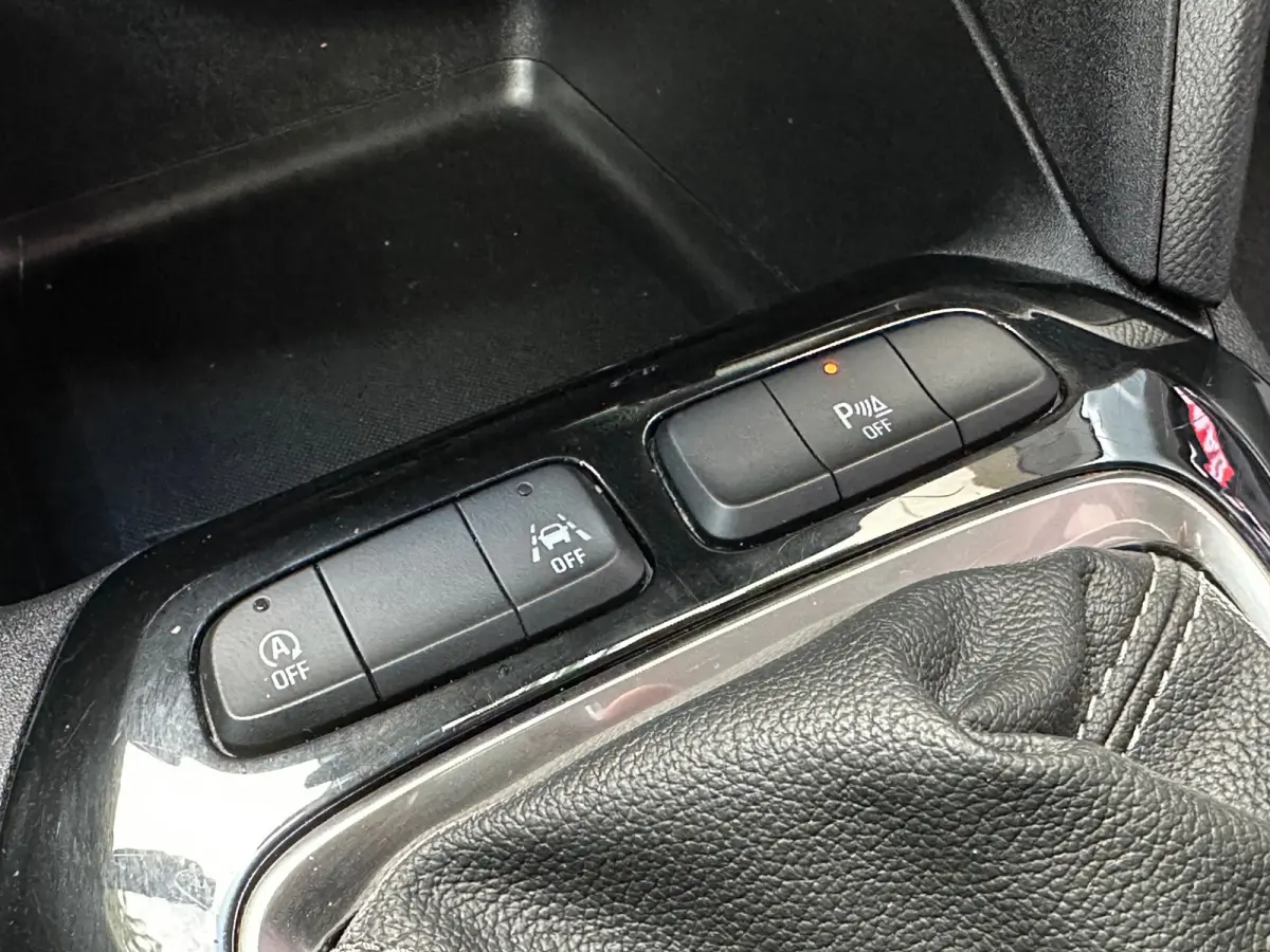 1.2 Edition 5 Deurs Navi Airco Carplay PDC
