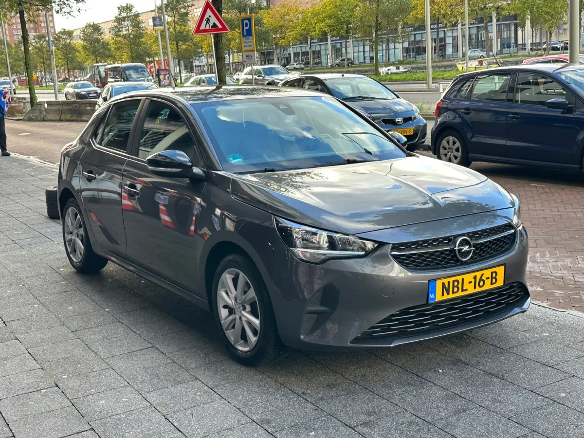 1.2 Edition 5 Deurs Navi Airco Carplay PDC