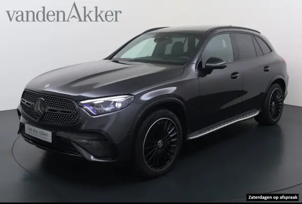400 AMG // Luchtvering // Multi Contour Stoelen // Achteras Besturing // Panoramadak // Burmester // Stoelventilatie // Headup // Memory