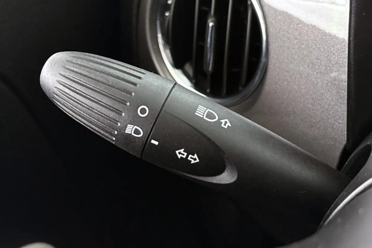 1.0 Hybrid Dolcevita Airco Apple CarPlay Cruise Control 15"