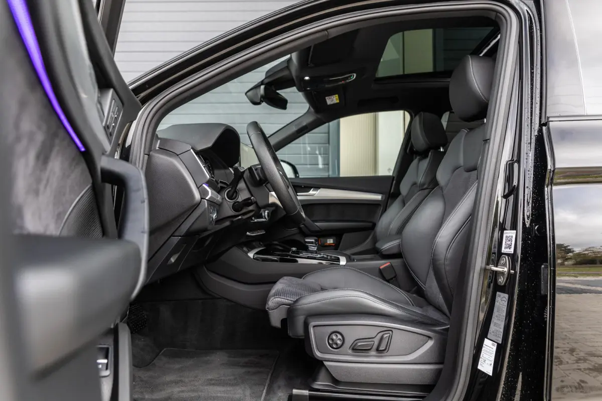 55 TFSIe 367pk PHEV S Edition | Panoramadak | Smartphone Interface | B&O 3D | Elek. Stoelen | Alcantara | Trekhaak | Ambiente Licht