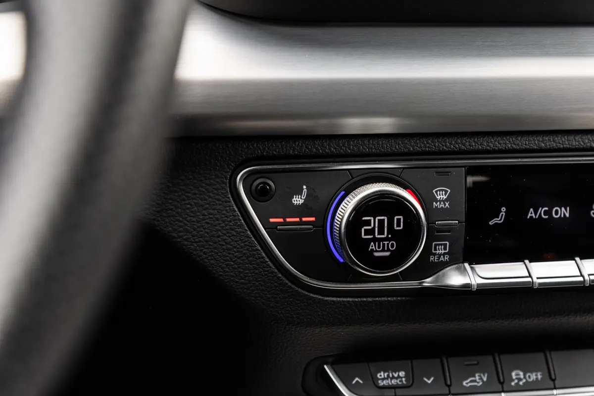 55 TFSIe 367pk PHEV S Edition | Panoramadak | Smartphone Interface | B&O 3D | Elek. Stoelen | Alcantara | Trekhaak | Ambiente Licht