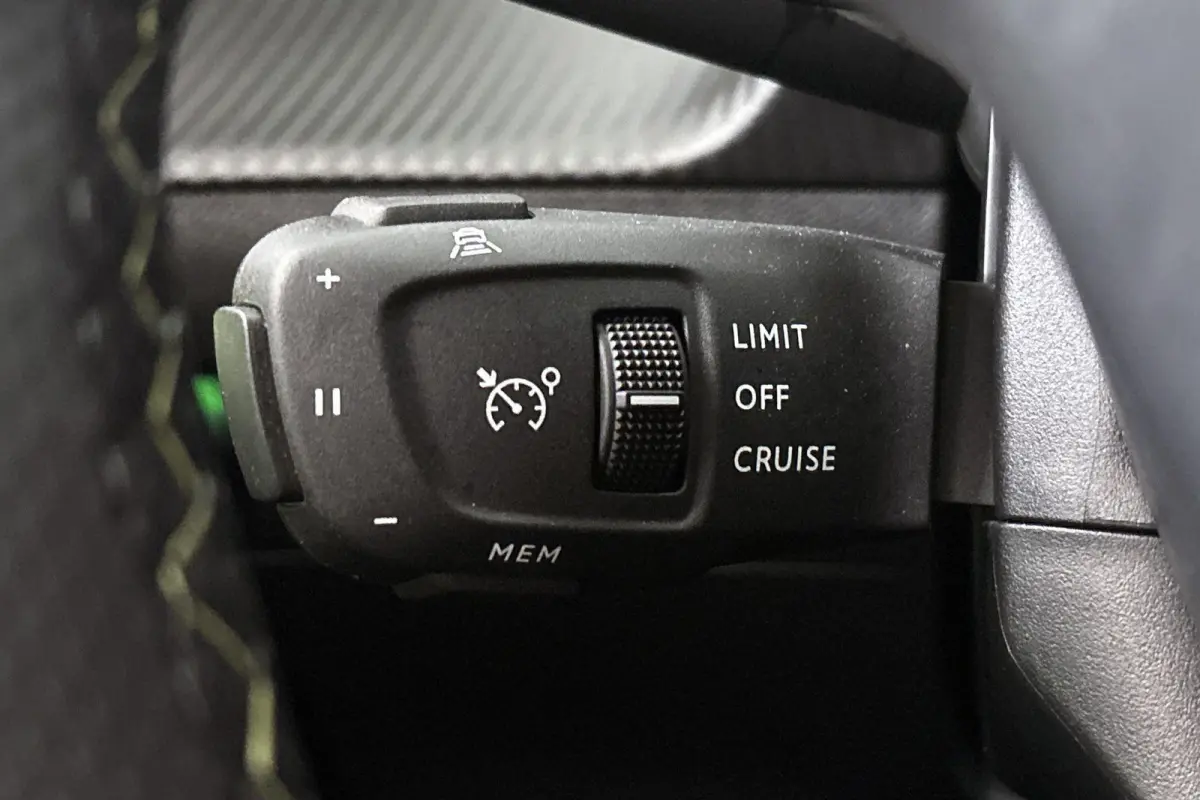 1.2 Hybrid 145 GT Keyless Camera Adaptive Cruise