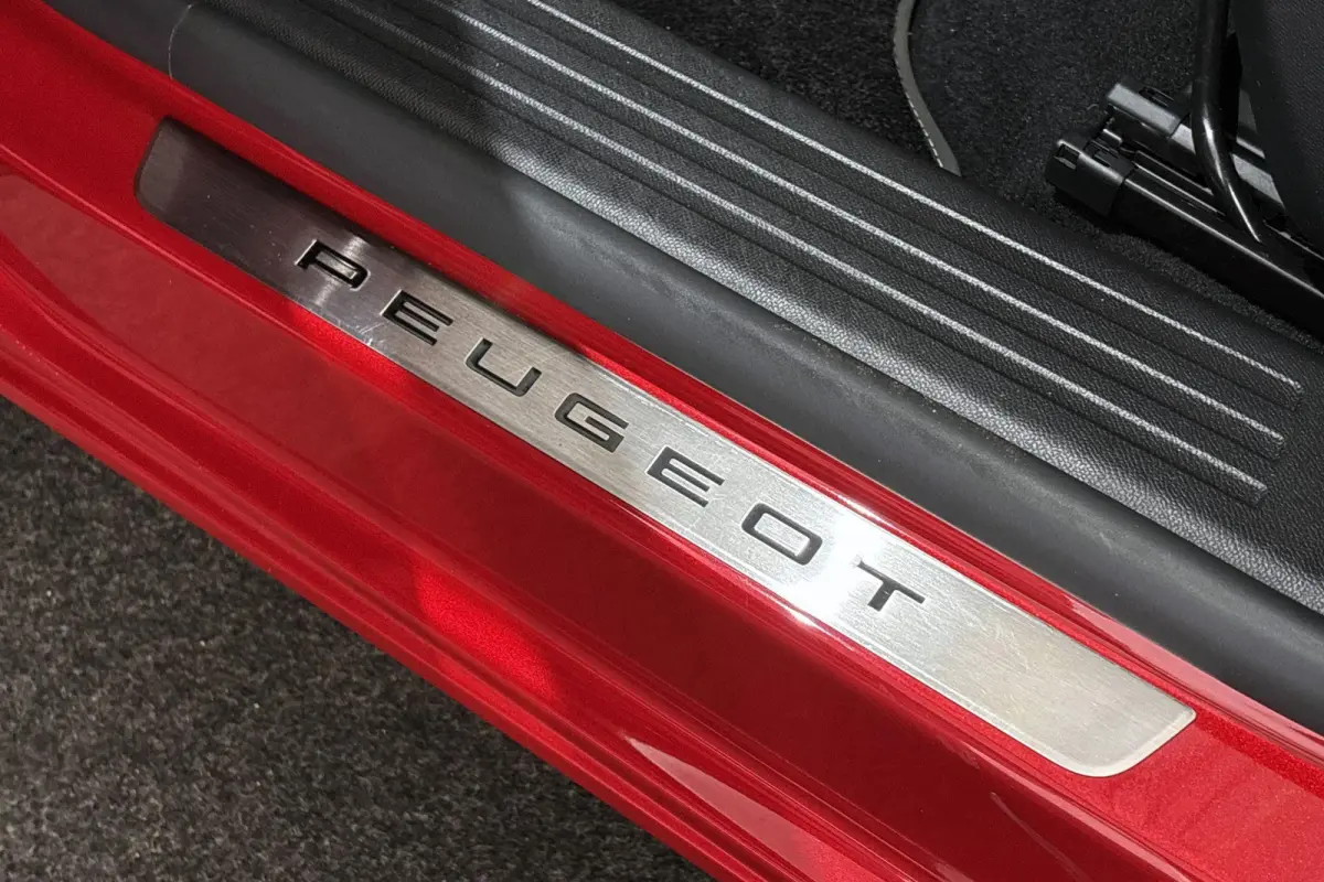 1.2 Hybrid 145 GT Keyless Camera Adaptive Cruise