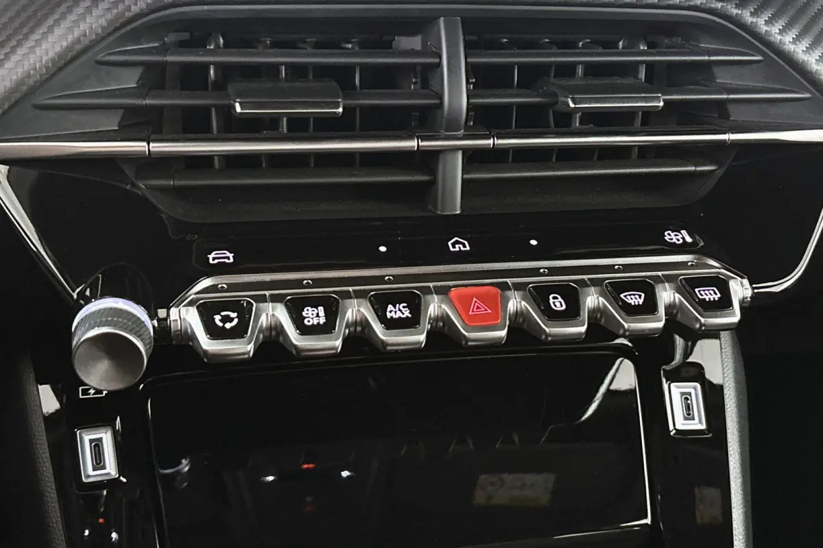 1.2 Hybrid 145 GT Keyless Camera Adaptive Cruise