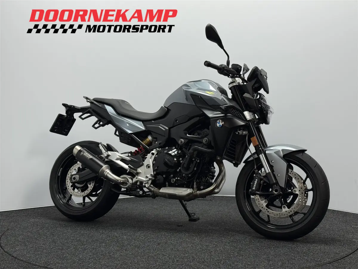 F 900 R
