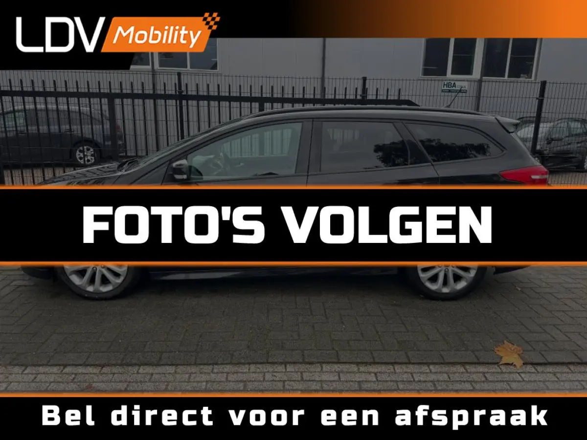 1.5 benzine ST-LINE / Automaat / 17 inch / Cruise / Stuurverwarming / boekjes aanwezig.