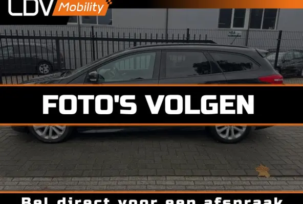 1.5 benzine ST-LINE / Automaat / 17 inch / Cruise / Stuurverwarming / boekjes aanwezig.