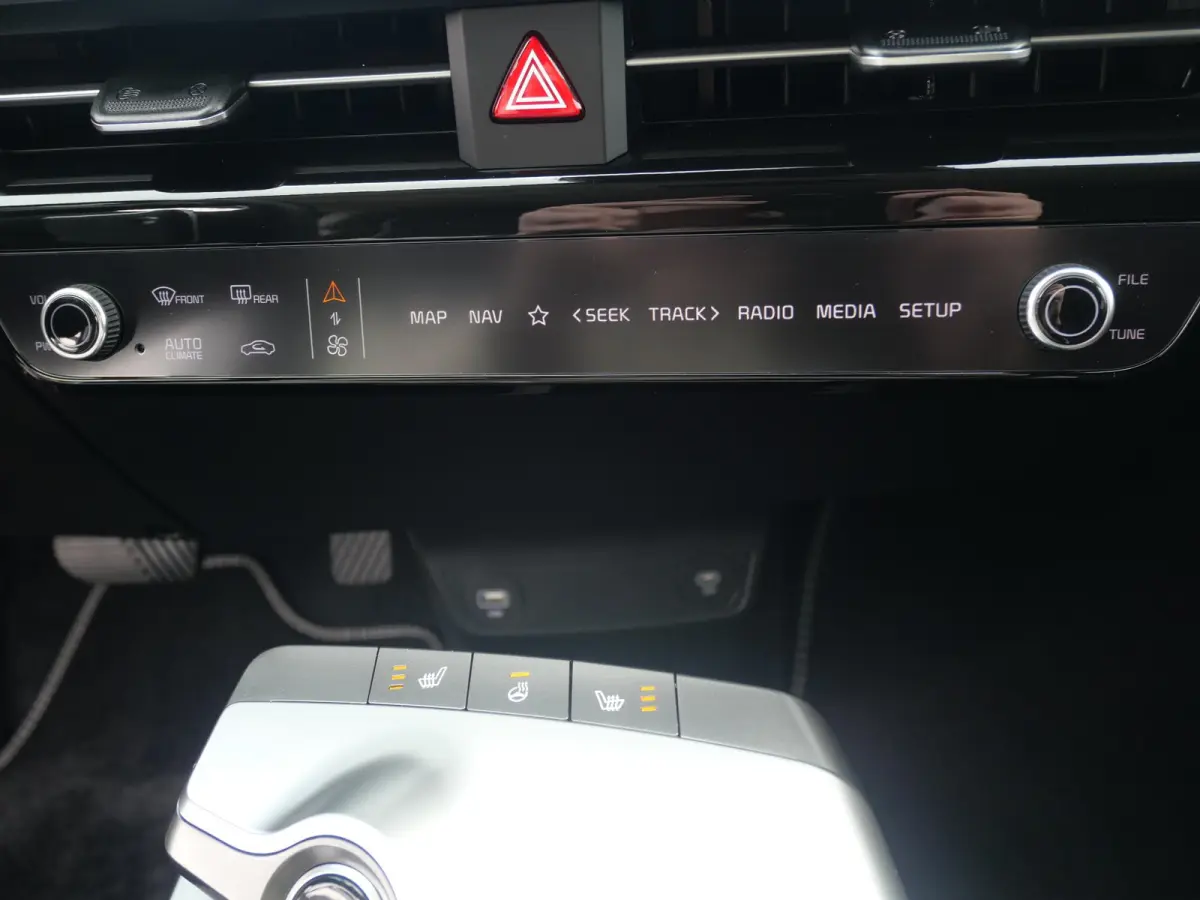 Light Edition 58 kWh | Camera | Carplay | Navi | Adaptief | Stoel/Stuurverwarming