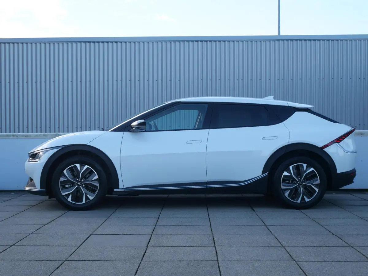 Light Edition 58 kWh | Camera | Carplay | Navi | Adaptief | Stoel/Stuurverwarming