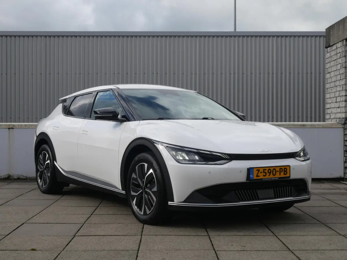 Light Edition 58 kWh | Camera | Carplay | Navi | Adaptief | Stoel/Stuurverwarming