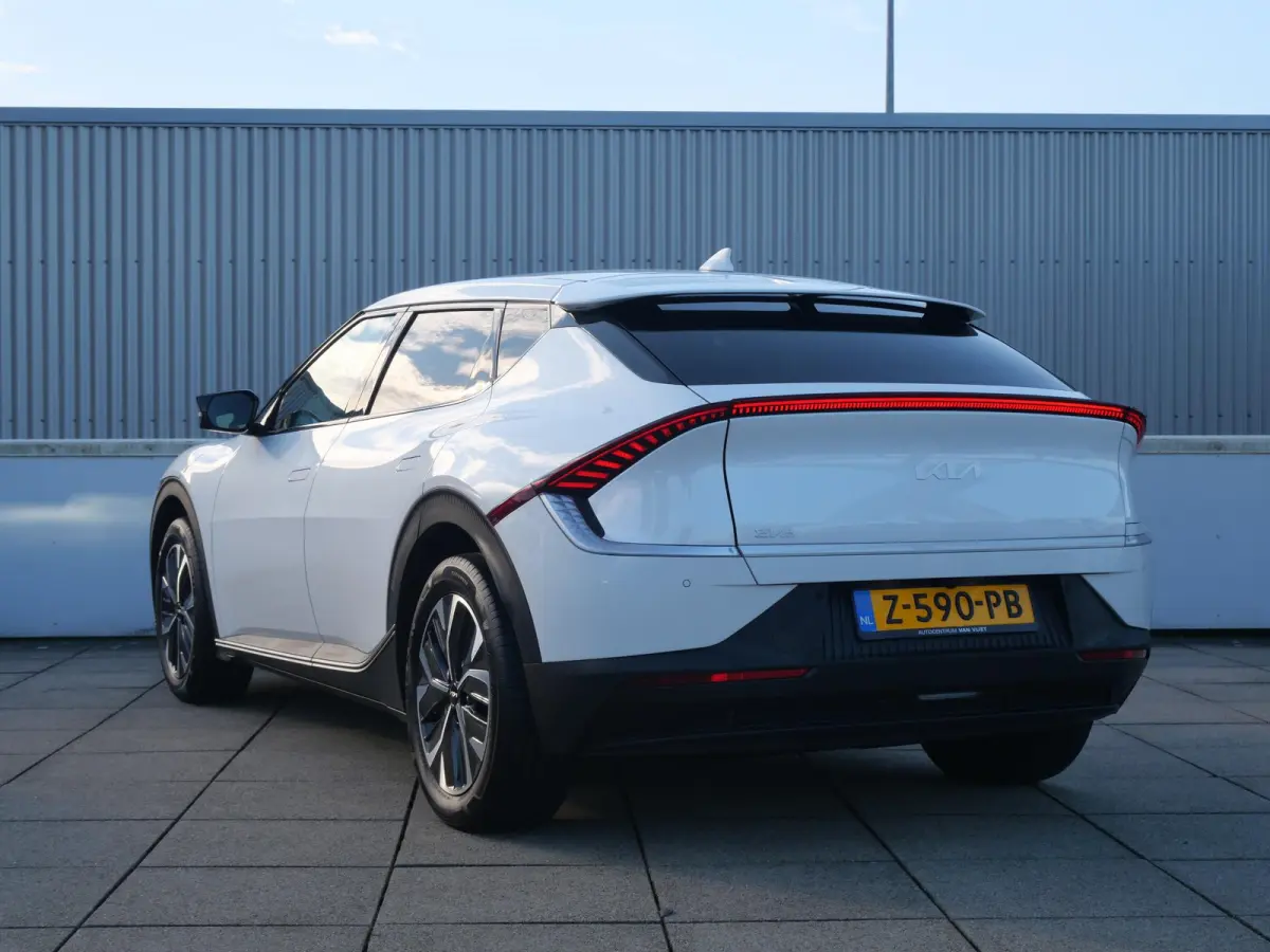 Light Edition 58 kWh | Camera | Carplay | Navi | Adaptief | Stoel/Stuurverwarming