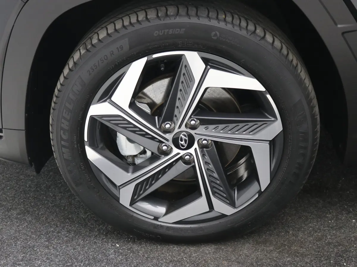 1.6 T-GDI 265pk PHEV Premium 4WD | Leder | Carplay | Climate | Keyless | Navigatie | Elek. Klep | Full - Led | 360 Camera | KRELL Audio | Elek. Stoelen | 19" Lichtmetaal | Winterpakket | Sto