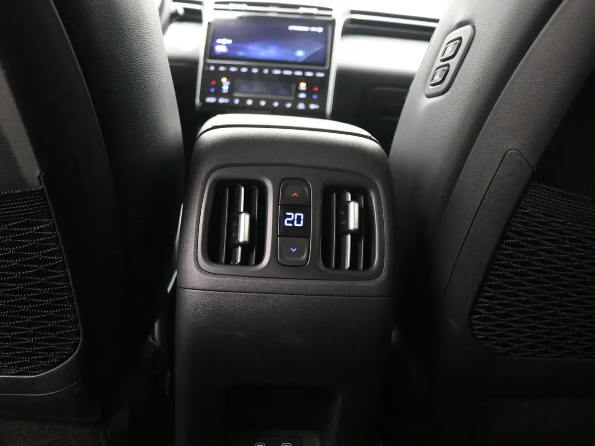 1.6 T-GDI 265pk PHEV Premium 4WD | Leder | Carplay | Climate | Keyless | Navigatie | Elek. Klep | Full - Led | 360 Camera | KRELL Audio | Elek. Stoelen | 19" Lichtmetaal | Winterpakket | Sto