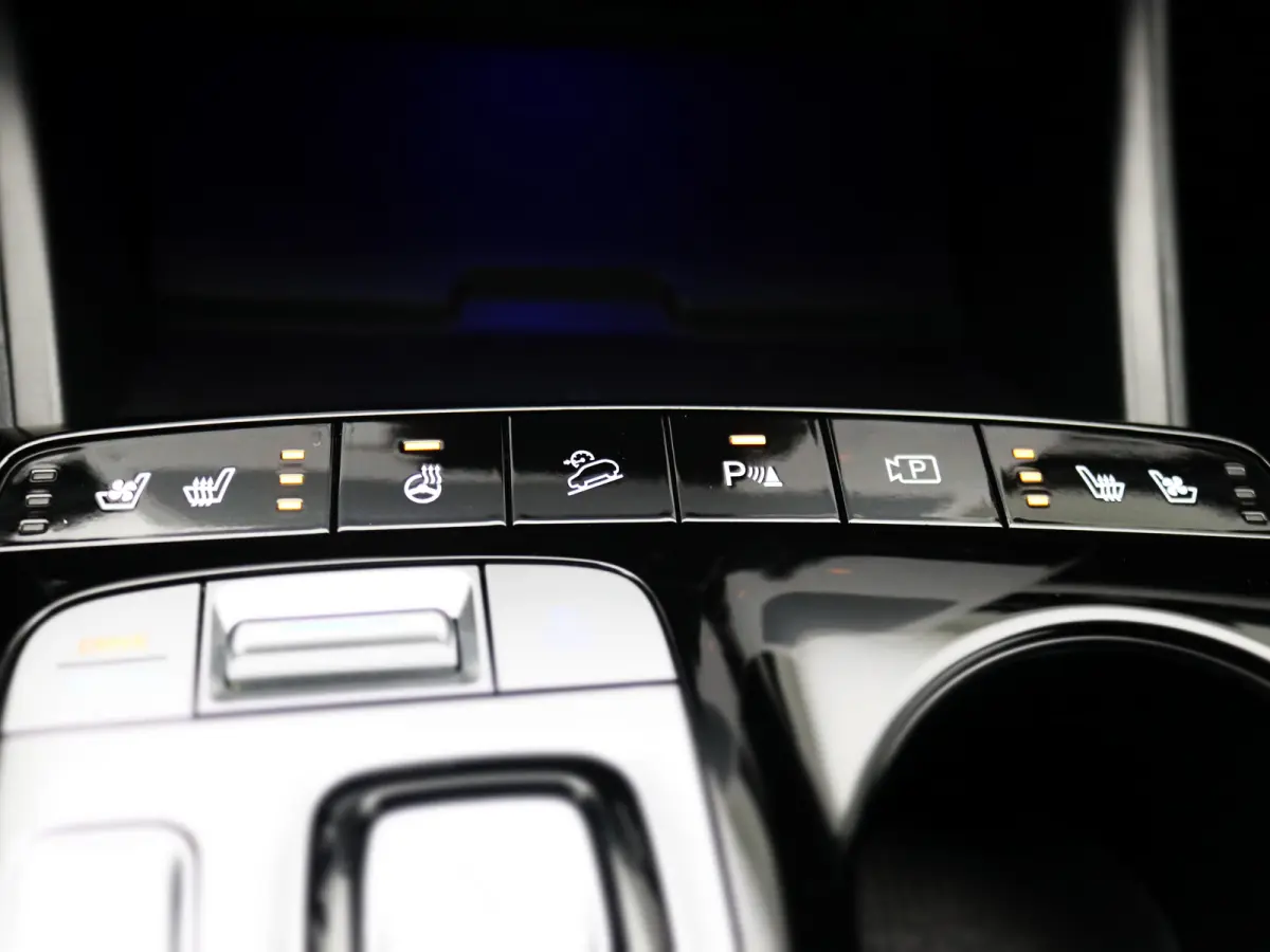1.6 T-GDI 265pk PHEV Premium 4WD | Leder | Carplay | Climate | Keyless | Navigatie | Elek. Klep | Full - Led | 360 Camera | KRELL Audio | Elek. Stoelen | 19" Lichtmetaal | Winterpakket | Sto