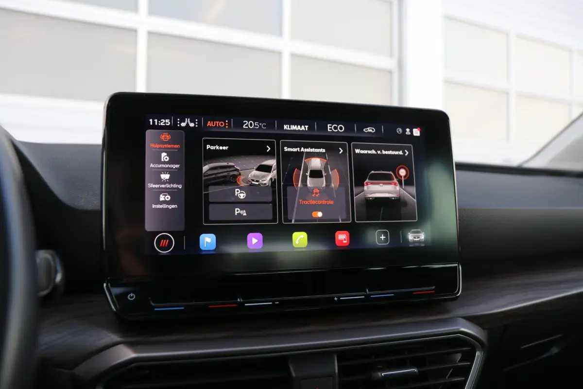 1.4 TSI eHybrid 204pk PHEV Excellence | SoH 91% | Trekhaak Wegklapbaar | Navigatie | Parkeersensoren | 18" Velgen