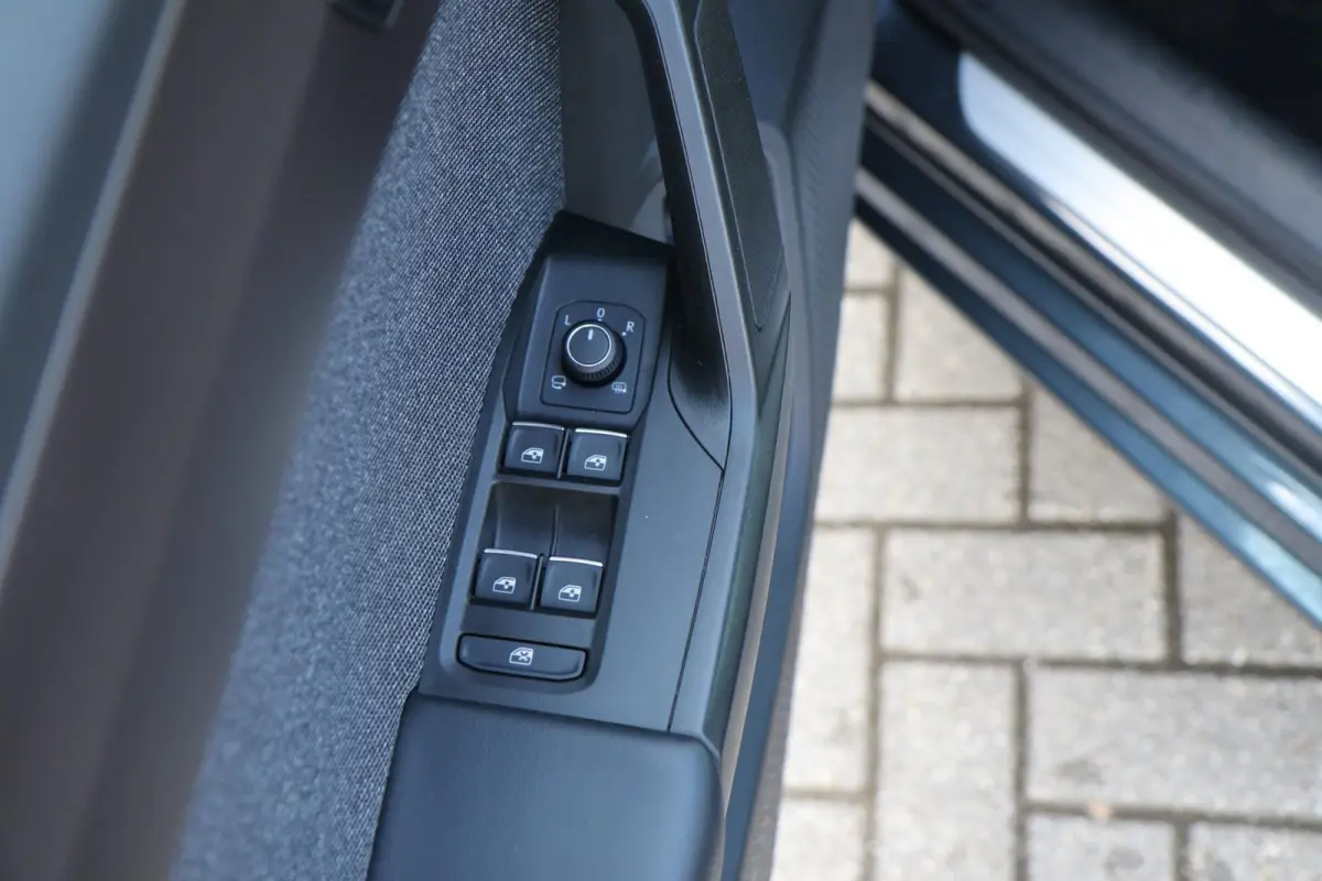1.4 TSI eHybrid 204pk PHEV Excellence | SoH 91% | Trekhaak Wegklapbaar | Navigatie | Parkeersensoren | 18" Velgen