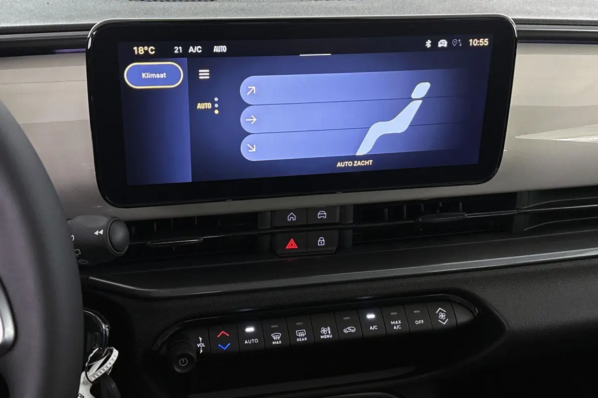 1.2 Hybrid Icon Automaat Apple CarPlay 17"