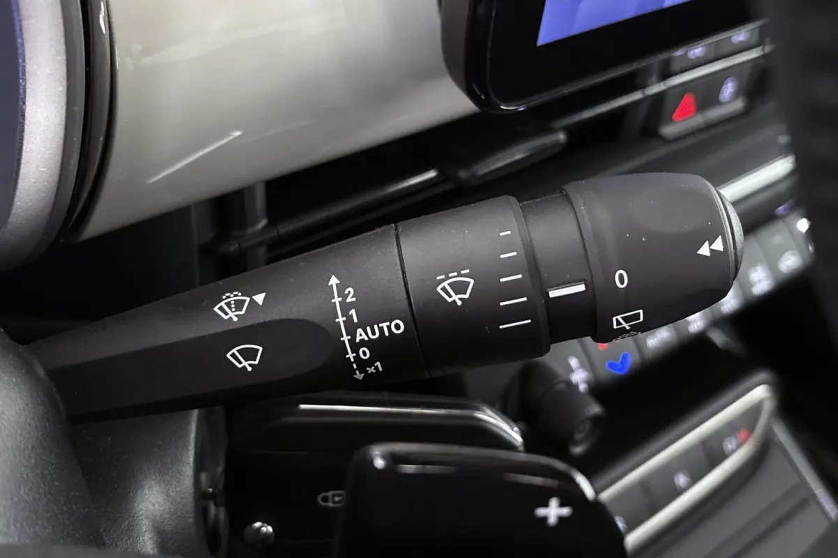 1.2 Hybrid Icon Automaat Apple CarPlay 17"