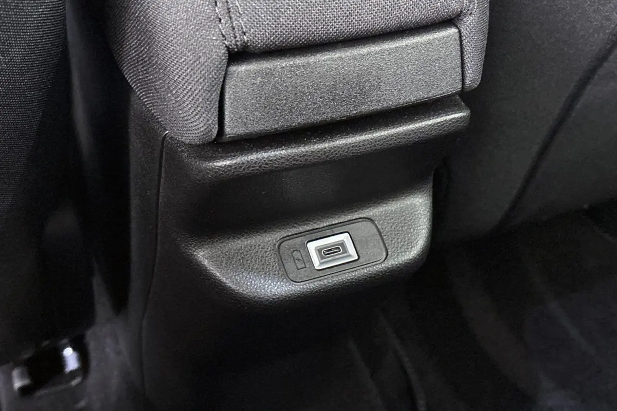 1.2 Hybrid Icon Automaat Apple CarPlay 17"