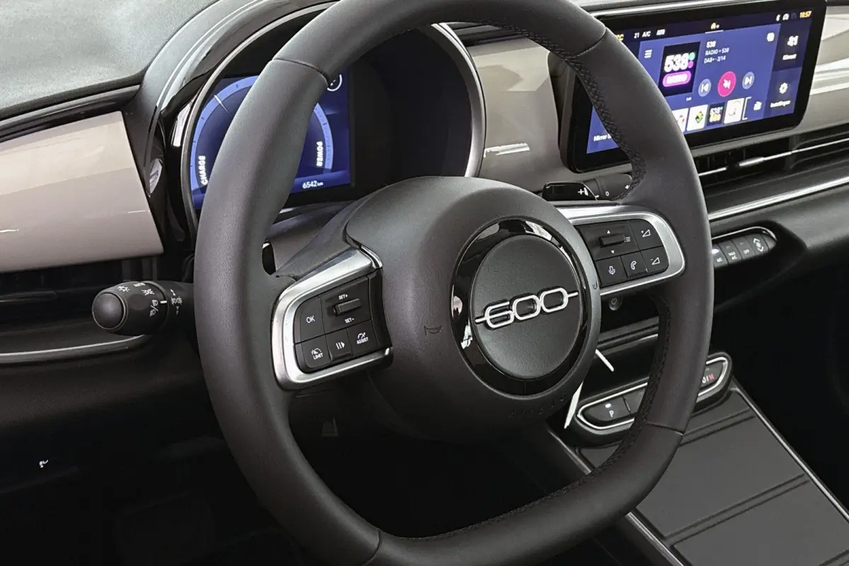 1.2 Hybrid Icon Automaat Apple CarPlay 17"