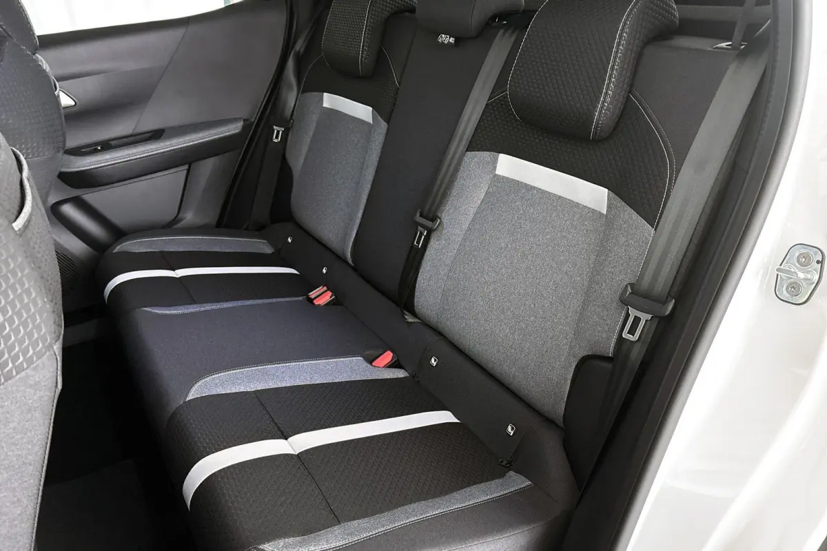 1.2 Turbo Hybrid GS 145PK / Voorraad Voordeel / 2+6 Jaar Garantie