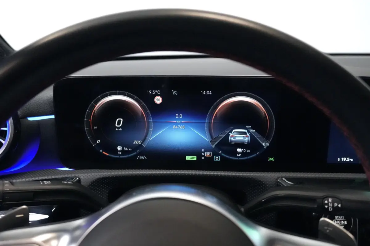 250e AMG 218 PK | Pano-dak | Sfeerverlichting | CarPlay | Widescreen | Memory | Camera | Stoelverwarming | Led | Pdc |
