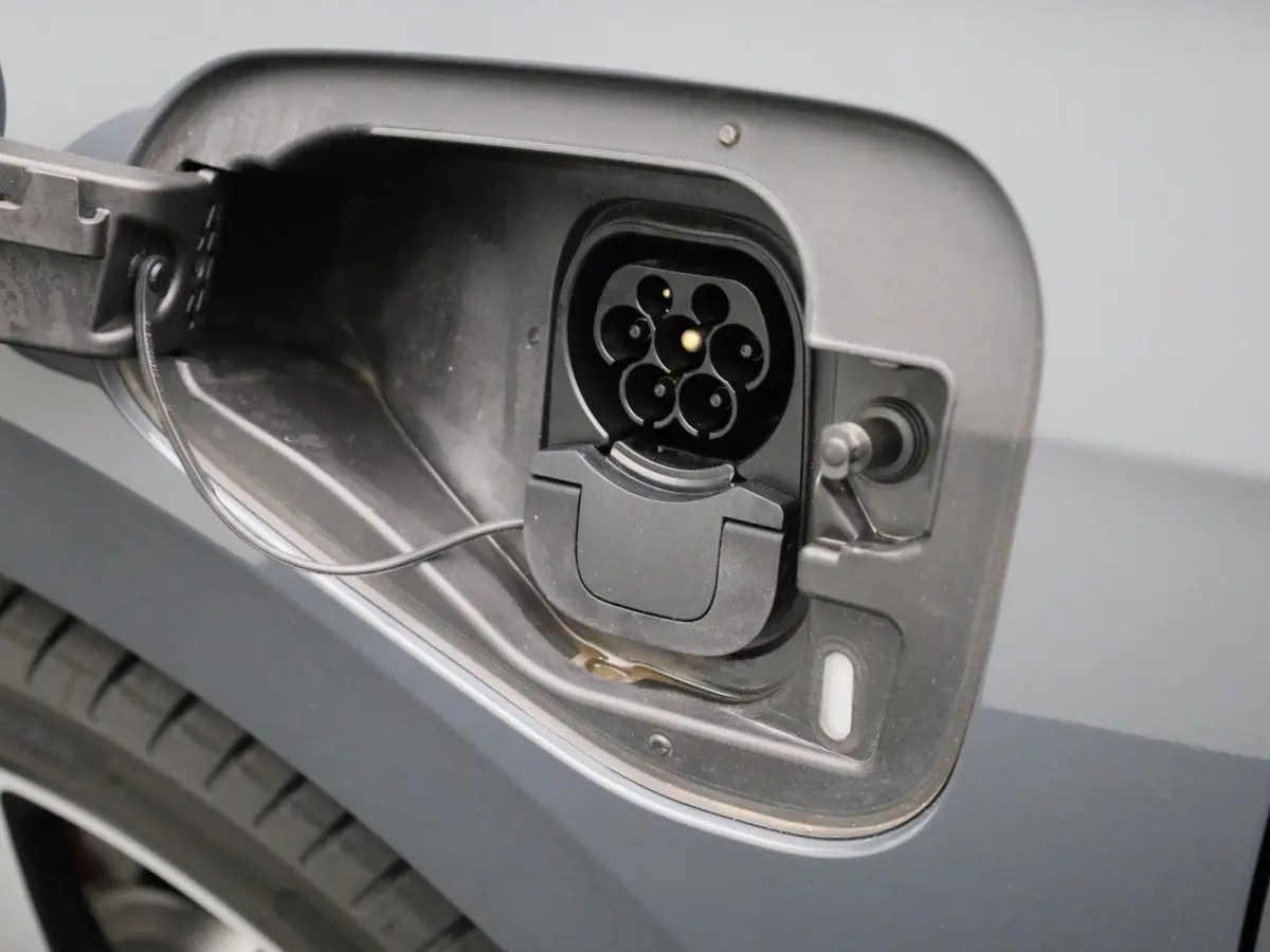 1.5 eHybrid GTE 272 PK| Origineel Nederlands | 1e Eigenaar | SOH 100% | Navigatie | LED Matrix | Achteruitrijcamera | Stoelverwarming | Stuurwielverwarming | Black Style