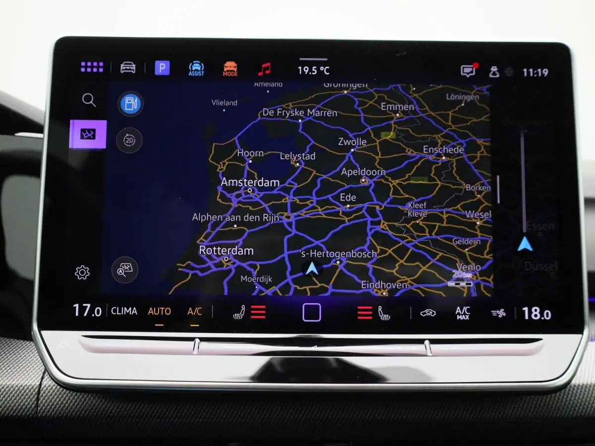 1.5 eHybrid GTE 272 PK| Origineel Nederlands | 1e Eigenaar | SOH 100% | Navigatie | LED Matrix | Achteruitrijcamera | Stoelverwarming | Stuurwielverwarming | Black Style