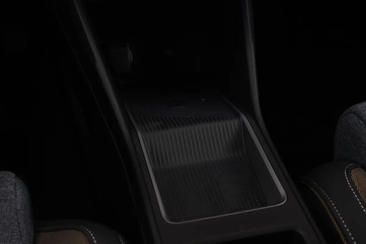 COMFORT RANGE TECHNO 150PK 52 kWh *NIEUWE AUTO!* | PACK WINTER TECHNO: (ELEKTRISCH VERWARMBARE VOORSTOELEN, ELEKTRISCH VERWARMBAAR STUURWIEL, BESTUUDERSSTOEL MET ELEKTRSCH VERSTELBARE LENDES