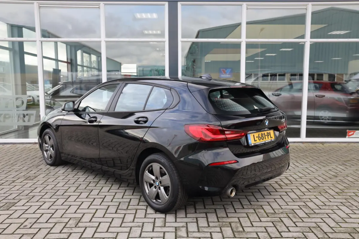 116i Business Edition|Navi|Cruise|Apple carplay/Android auto|LED|
