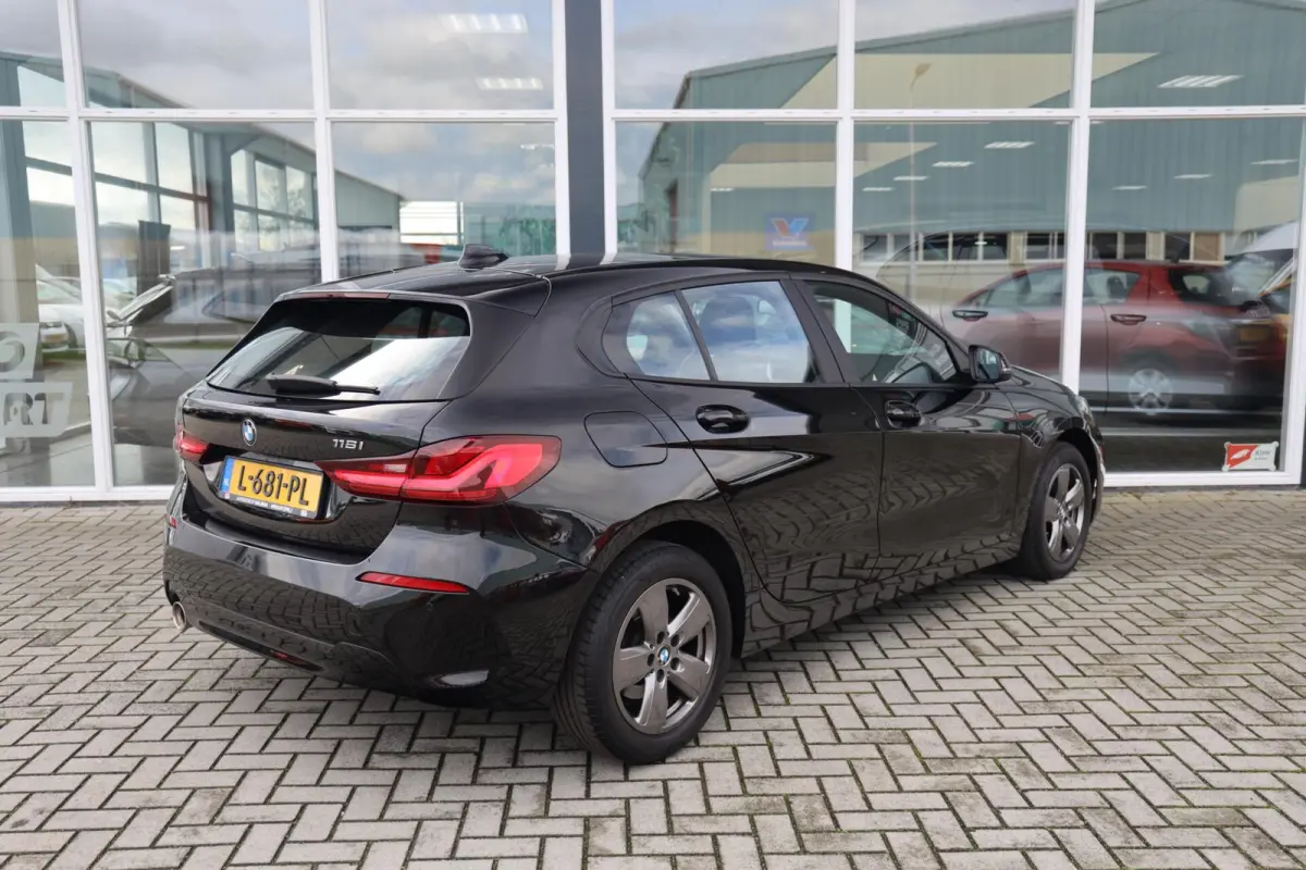 116i Business Edition|Navi|Cruise|Apple carplay/Android auto|LED|
