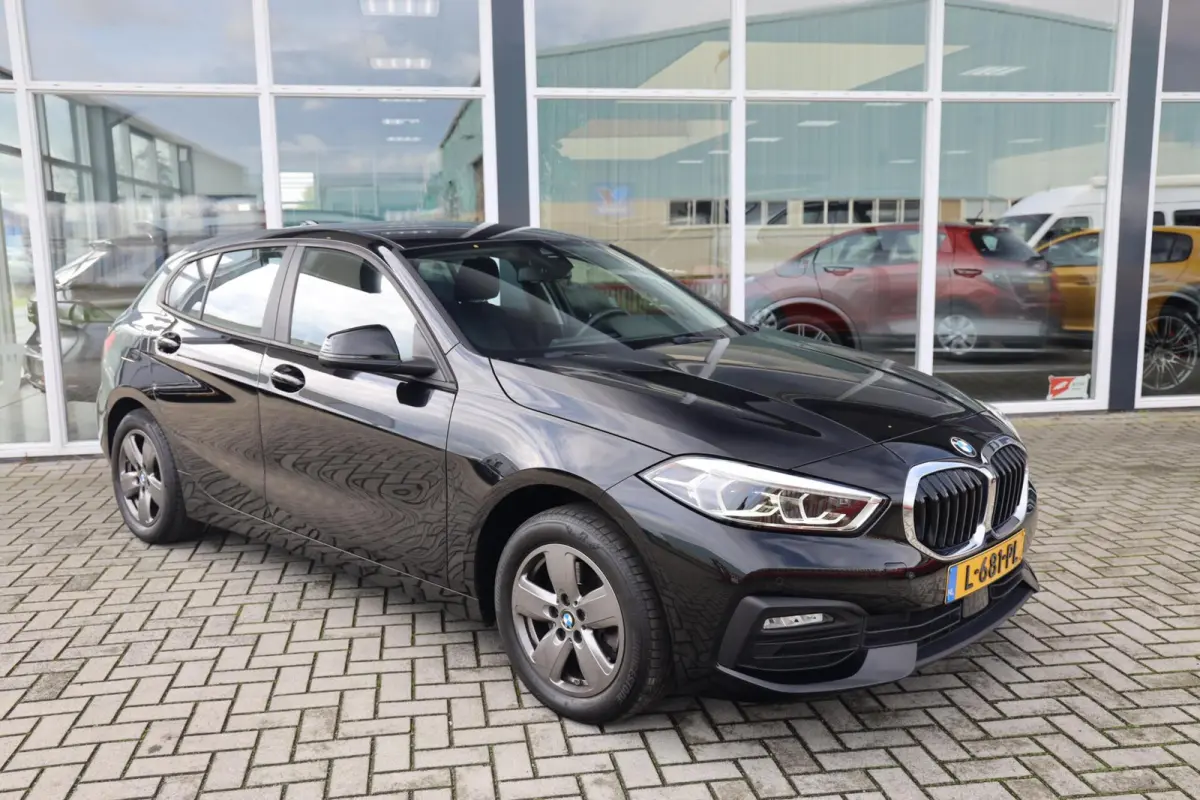 116i Business Edition|Navi|Cruise|Apple carplay/Android auto|LED|