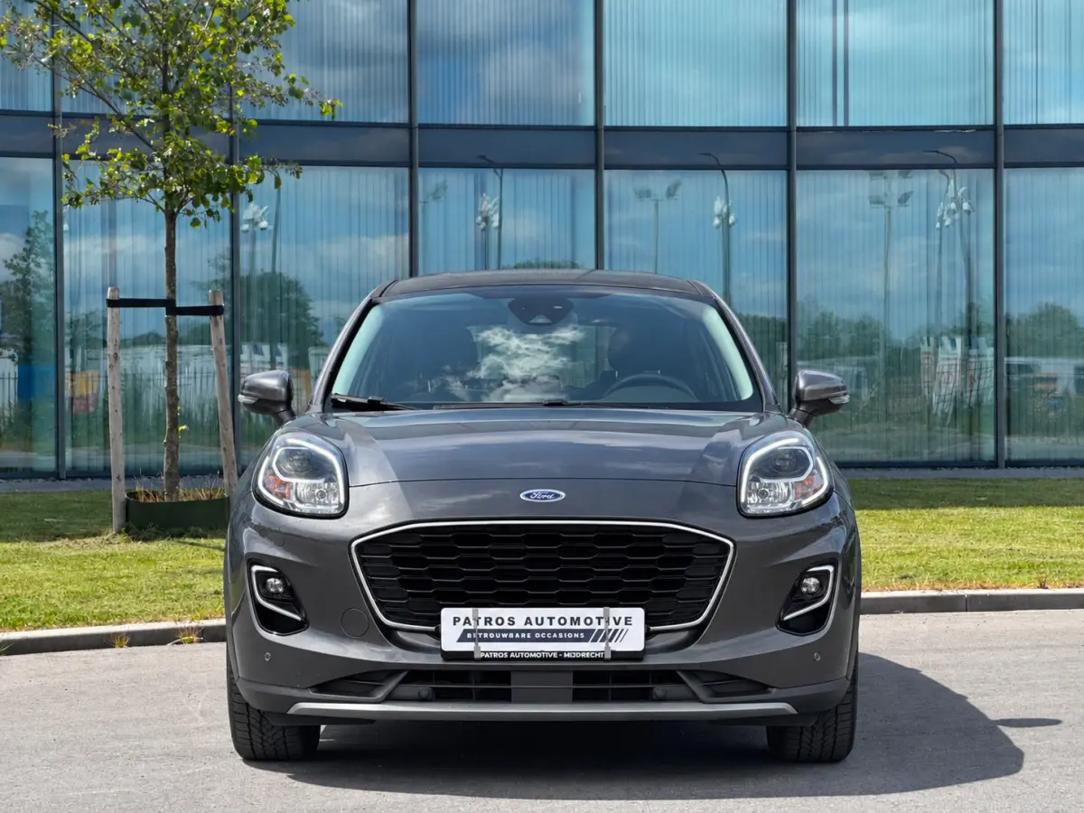 1.0 EcoBoost Titanium // Automaat // CarPlay // Camera // Keyless // ACC