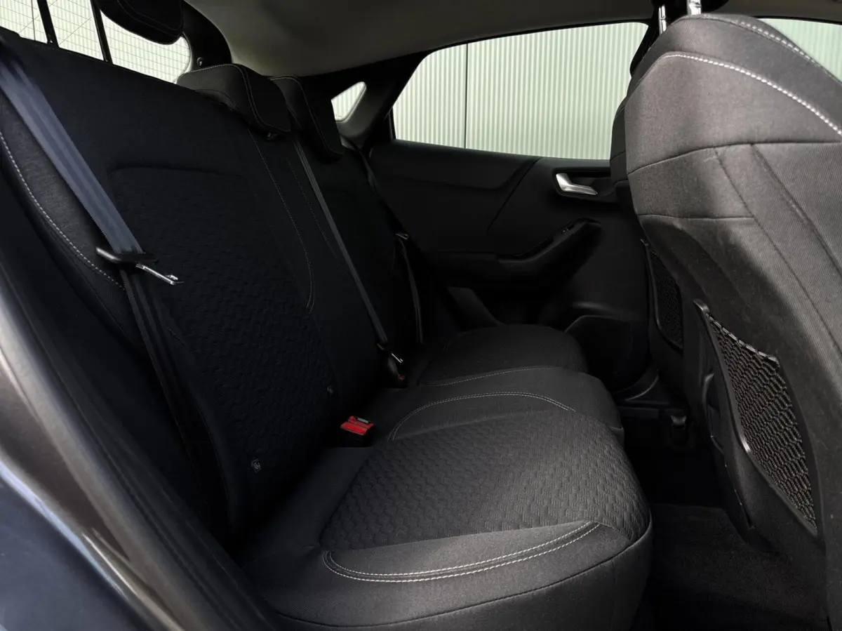 1.0 EcoBoost Titanium // Automaat // CarPlay // Camera // Keyless // ACC