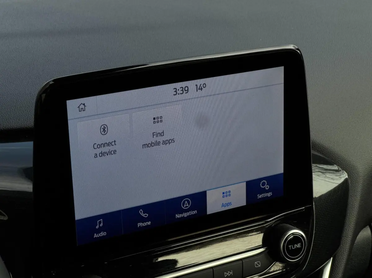1.0 EcoBoost Titanium // Automaat // CarPlay // Camera // Keyless // ACC