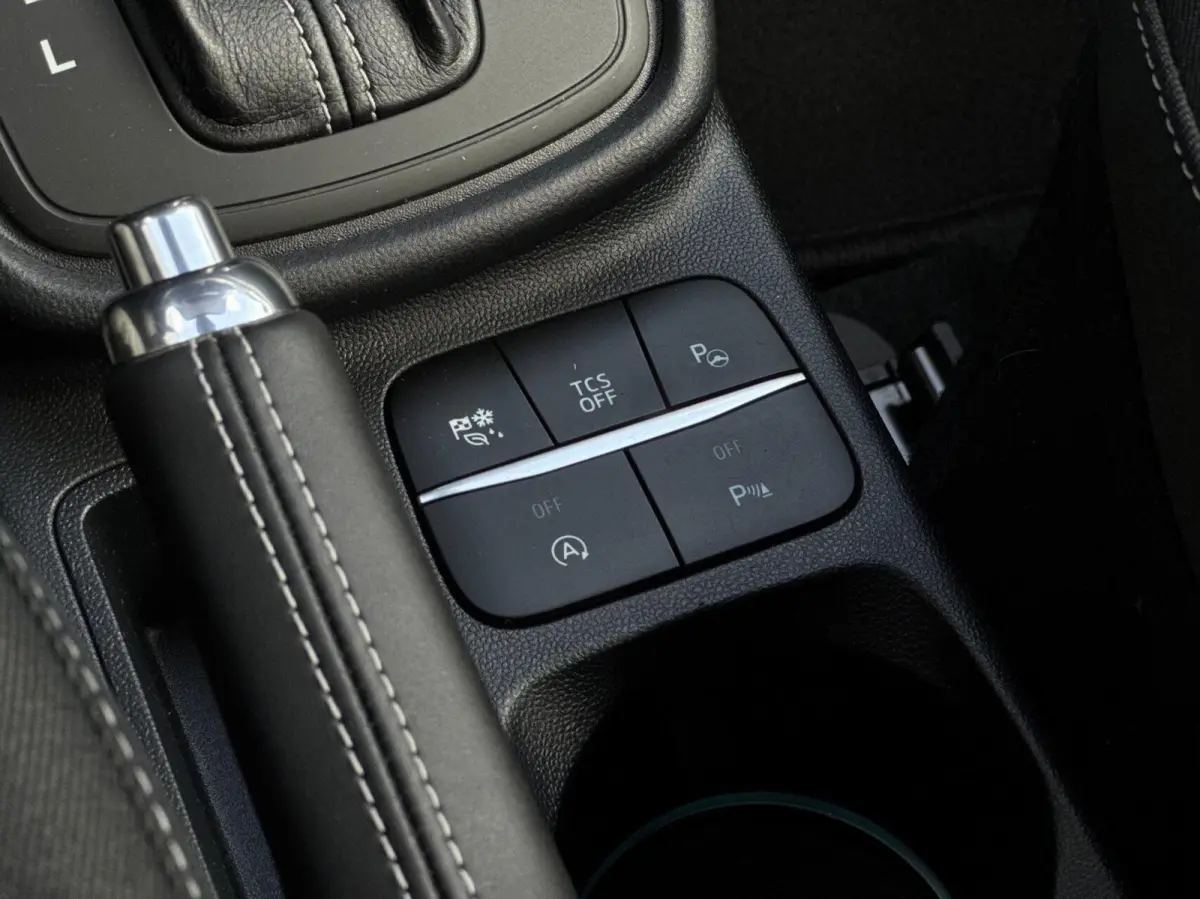 1.0 EcoBoost Titanium // Automaat // CarPlay // Camera // Keyless // ACC