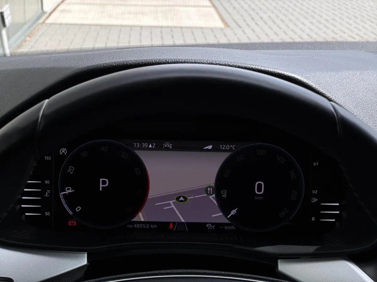 1.0 TSI DSG Clever Automaat // ACC // Camera // CarPlay // Stoelverwarming