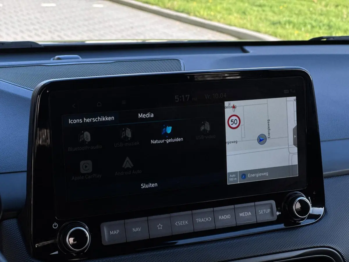 1.6 HEV Creative Automaat // Head-Up // CarPlay // Camera // Keyless
