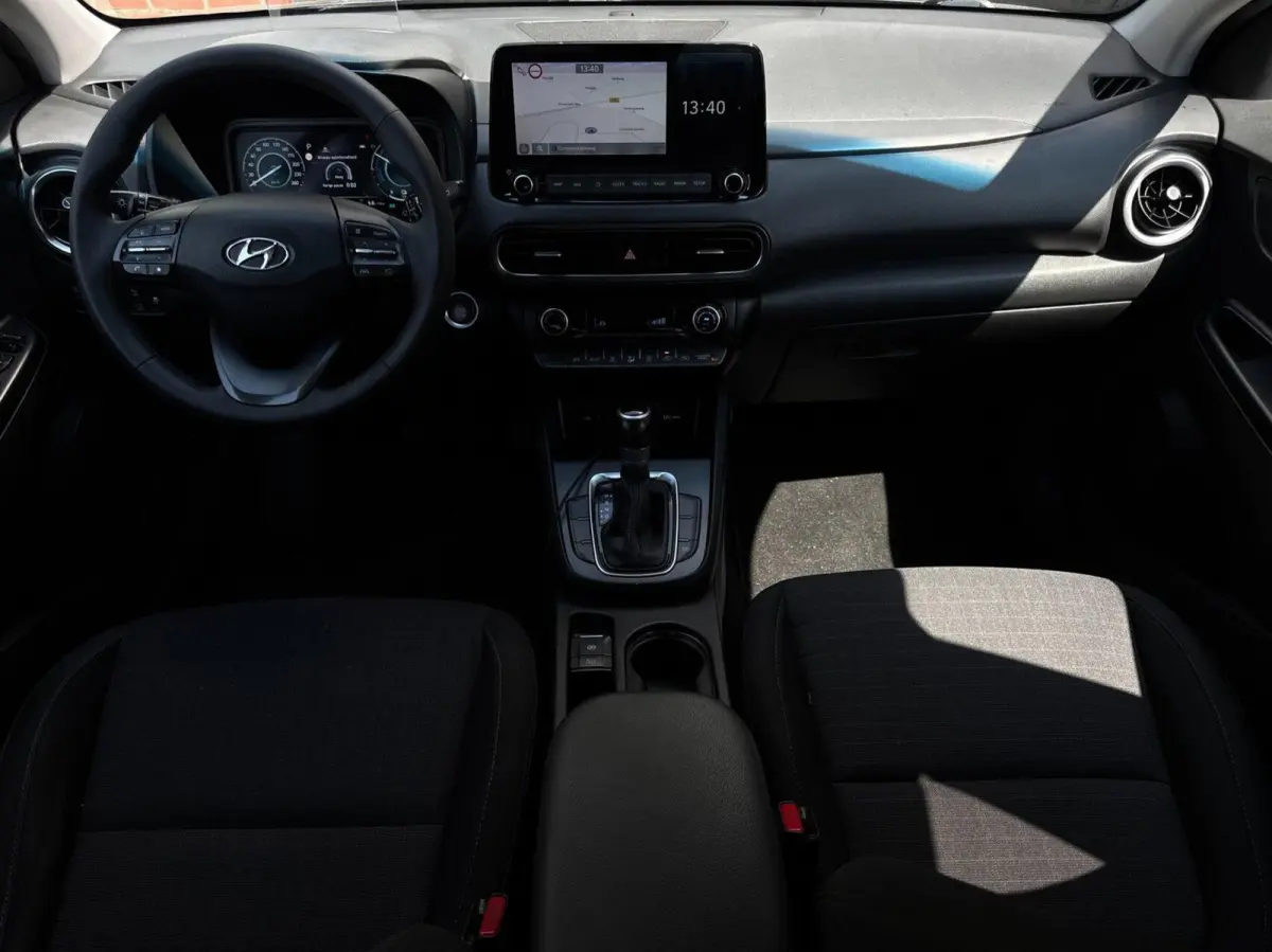 1.6 HEV Creative Automaat // Head-Up // CarPlay // Camera // Keyless
