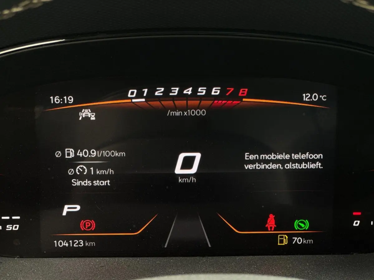 1.0 TSI DSG Automaat // Navi // Camera // CarPlay // Stoelverwarming // LED