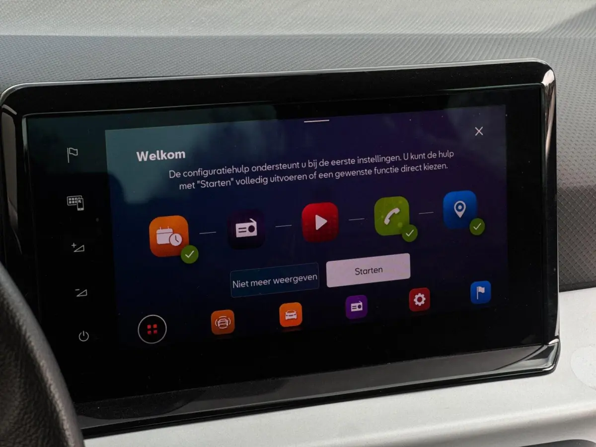 1.0 TSI DSG Automaat // Navi // Camera // CarPlay // Stoelverwarming // LED